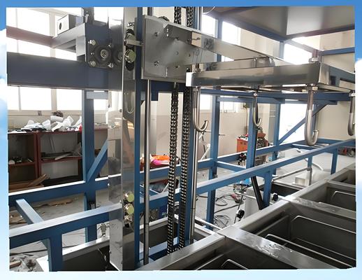 Harga bagus Peralatan Pembersihan Konveyor Manipulator Lengan Tunggal Dilengkapi Keranjang Rol untuk Suku Cadang Stamping Kecil on line