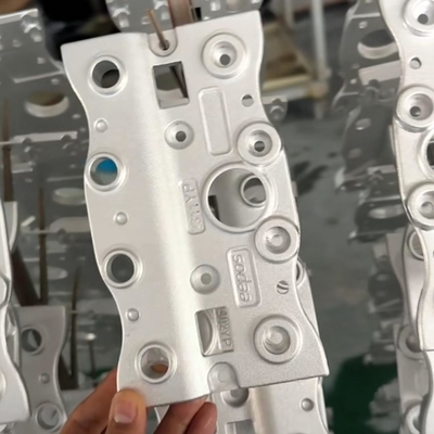 Die Casting Automated Anodizing Line Aluminum Bright Oxidation Surface Treatment Line