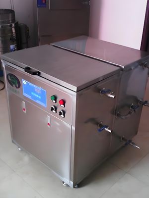 Buen precio Máquina compacta de limpieza de hidrocarburos por vacío de un solo tanque con una huella de 1,5 x 1,2 m y un ritmo de trabajo de 5-7 minutos para producción de lotes pequeños en línea